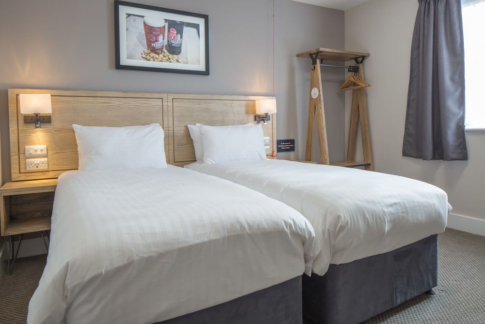Green Lodge, Wirral by Marston's Inns 2
