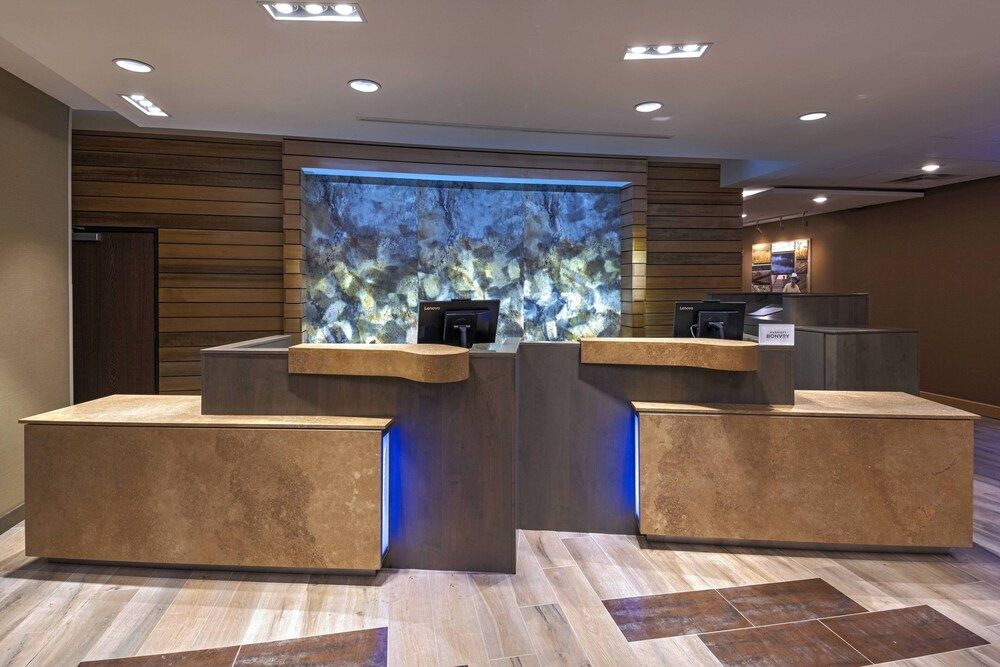 Fairfield Inn & Suites by Marriott Colorado Springs East 2