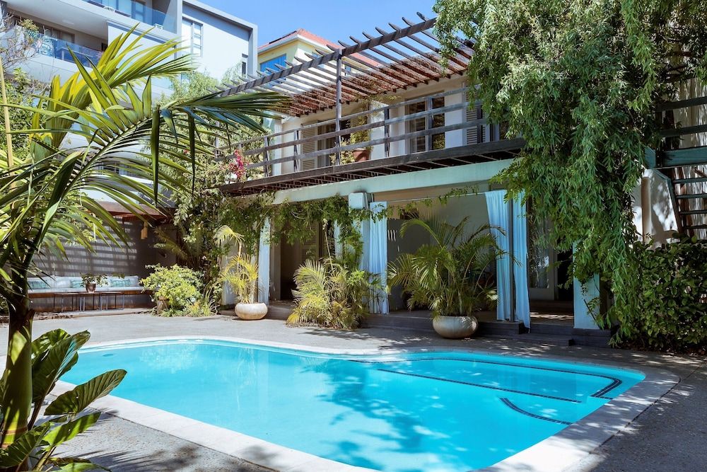 Cape Standard Guest House 1