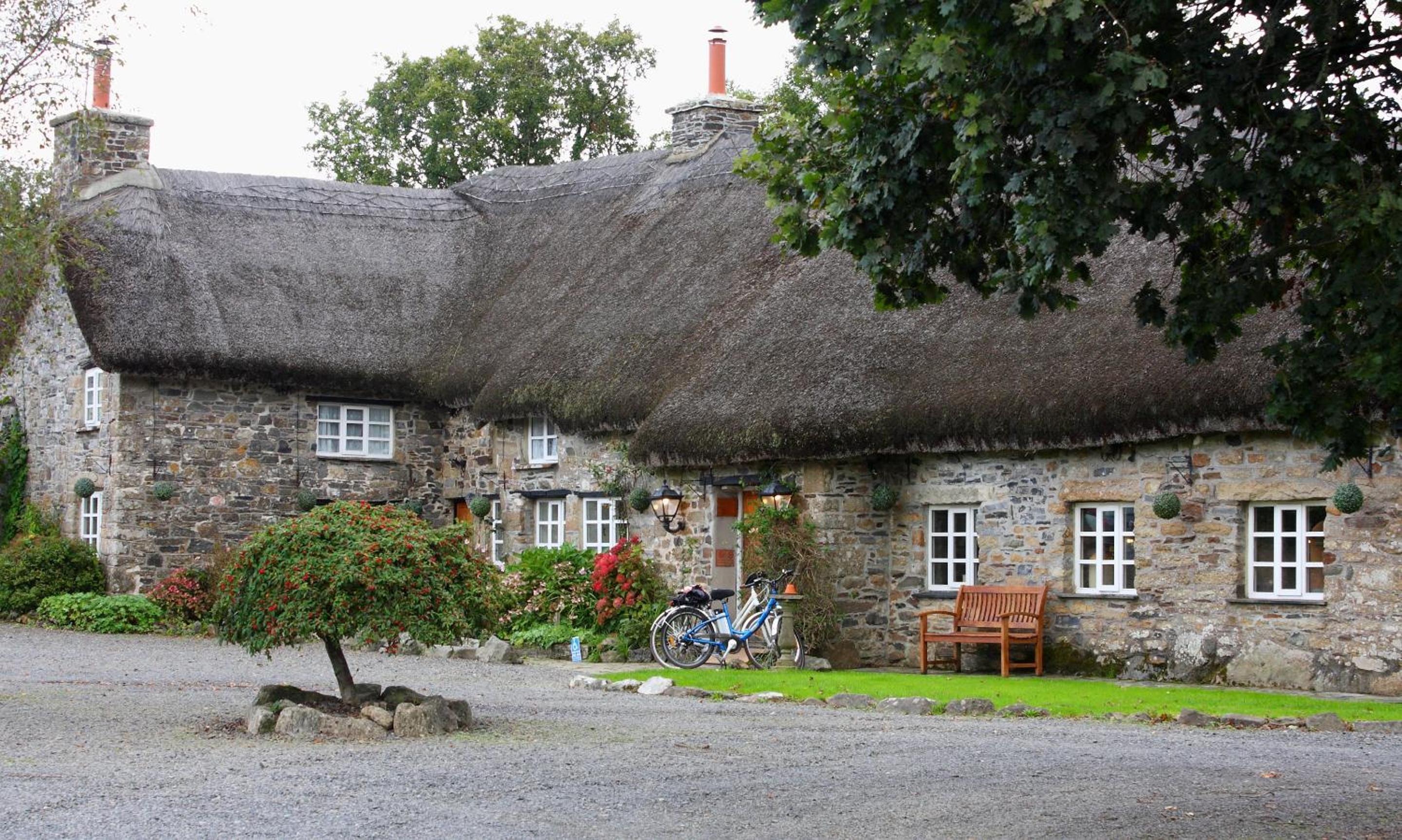 Bearslake Inn 1
