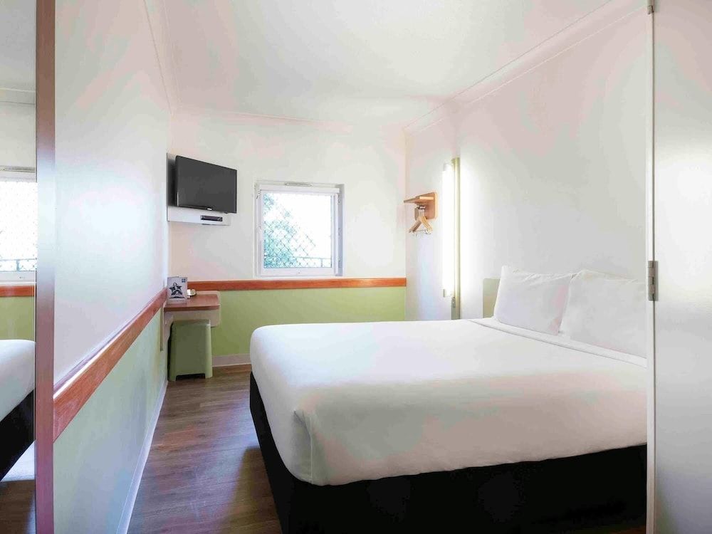 Imperial Motel Windsor 1