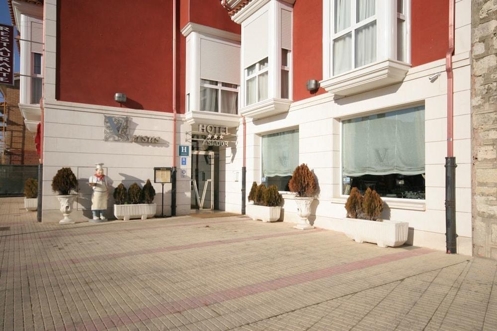 hotel asador versus 1