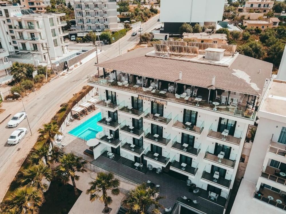 Bianco Hotel 1