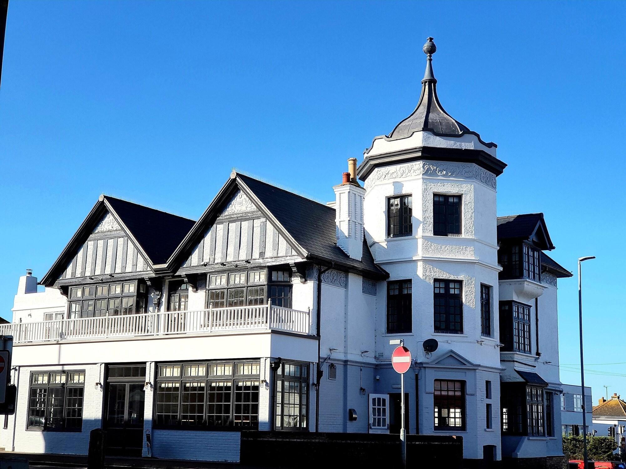 The Bay Hotel 1