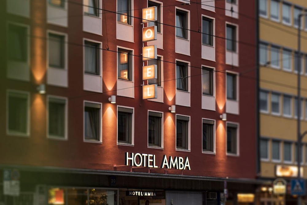 Hotel Amba 1