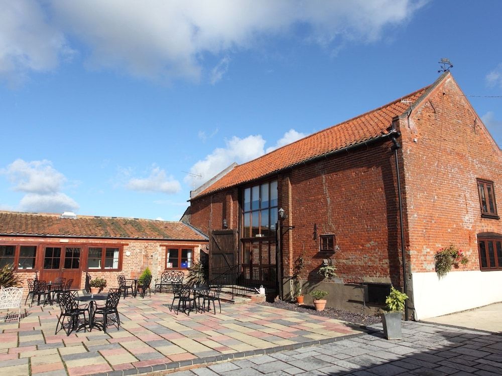 Dairy Barns 1