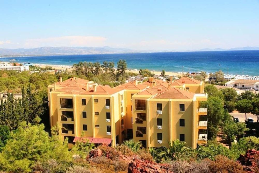 Palm Court Suites 1