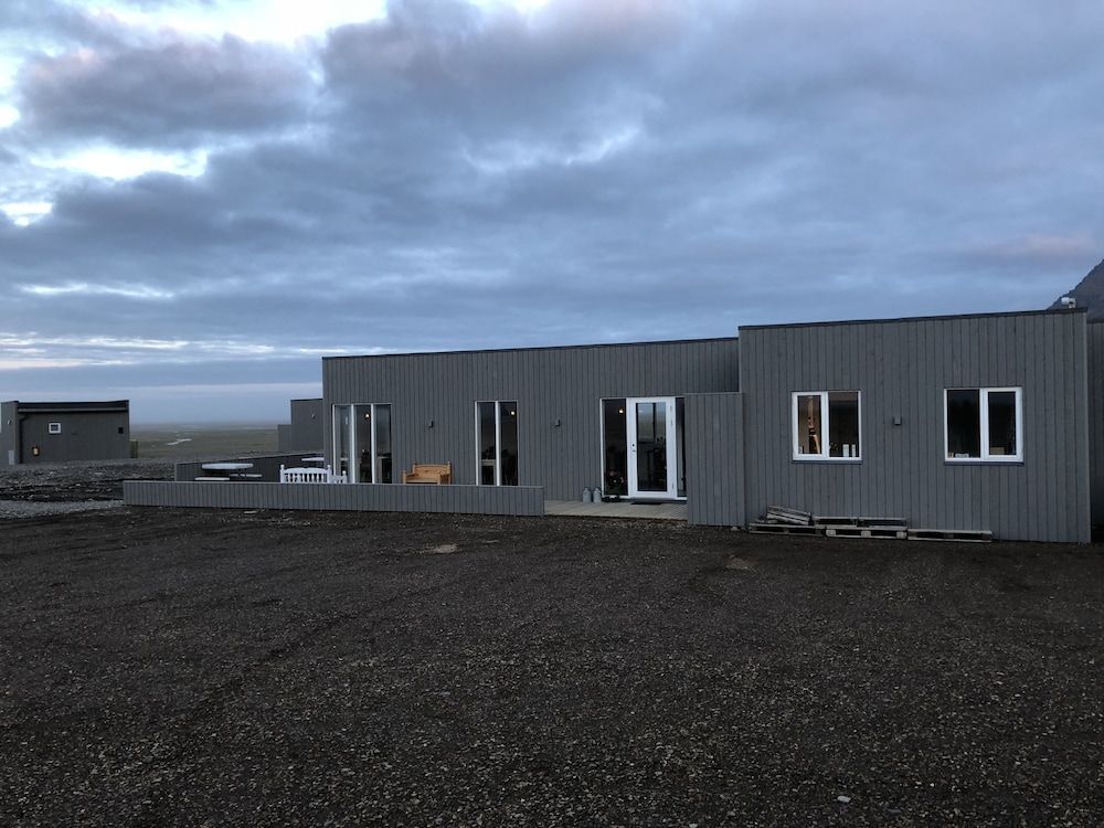 Hrafnavellir Guest House 1