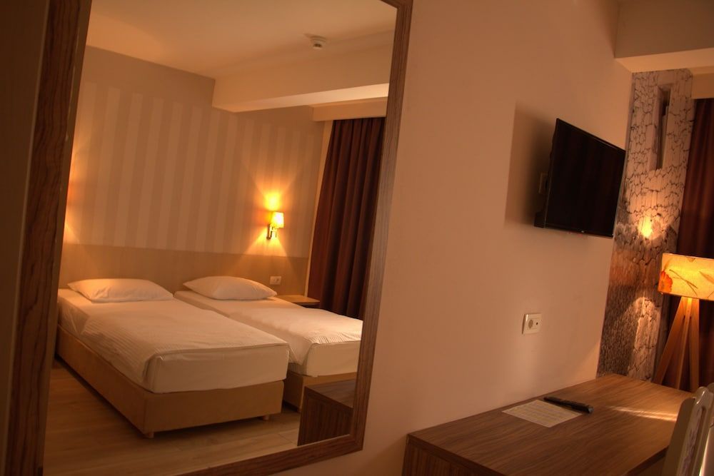 Wine Hotel Cesarica 1