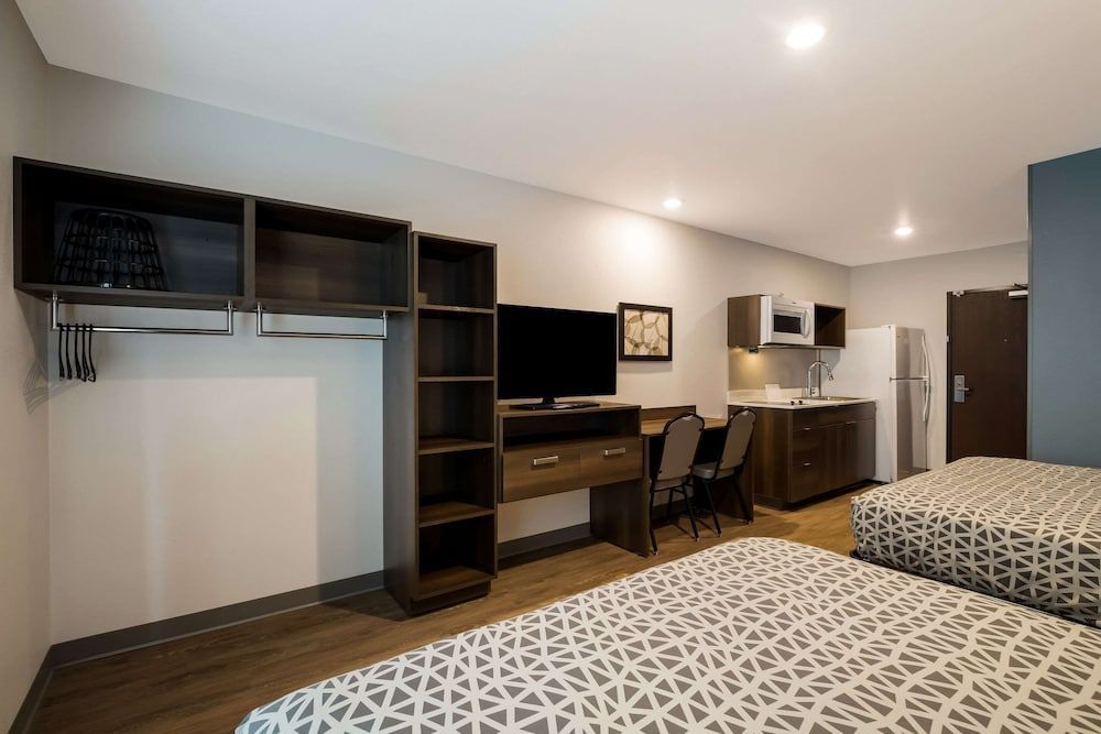 WoodSpring Suites Moreno Valley 1