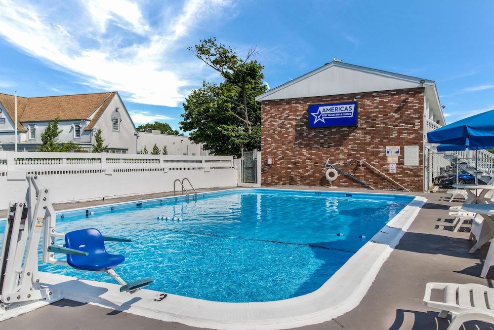 Americas Best Value Inn Hyannis 1