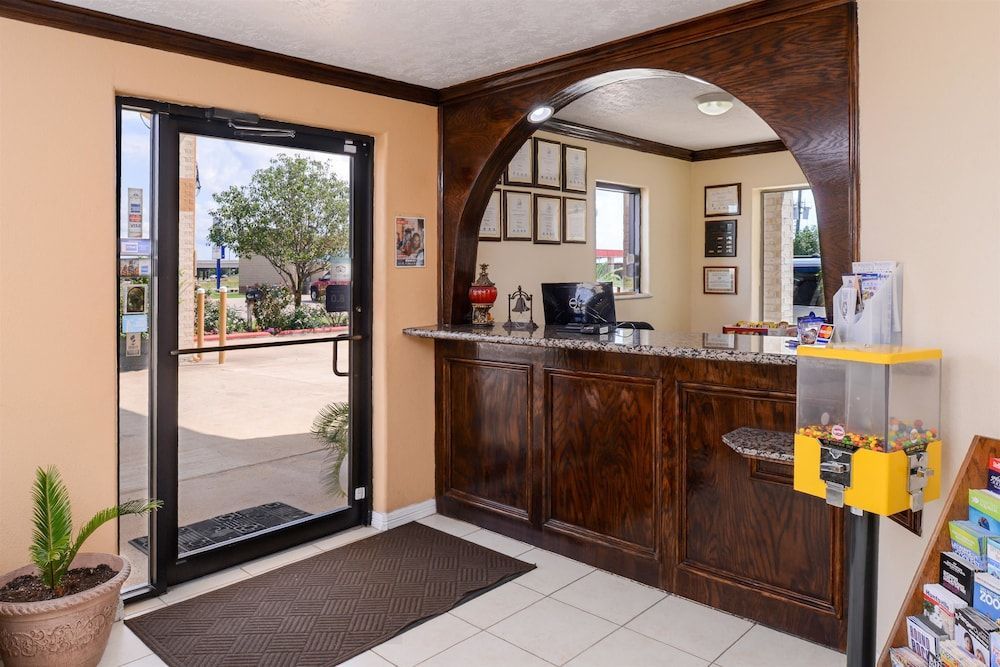 Americas Best Value Inn & Suites Waller/Prairie View 2