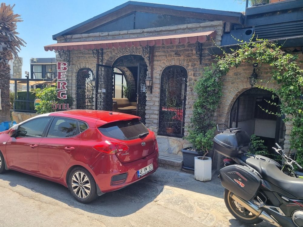 BERG OTEL 1