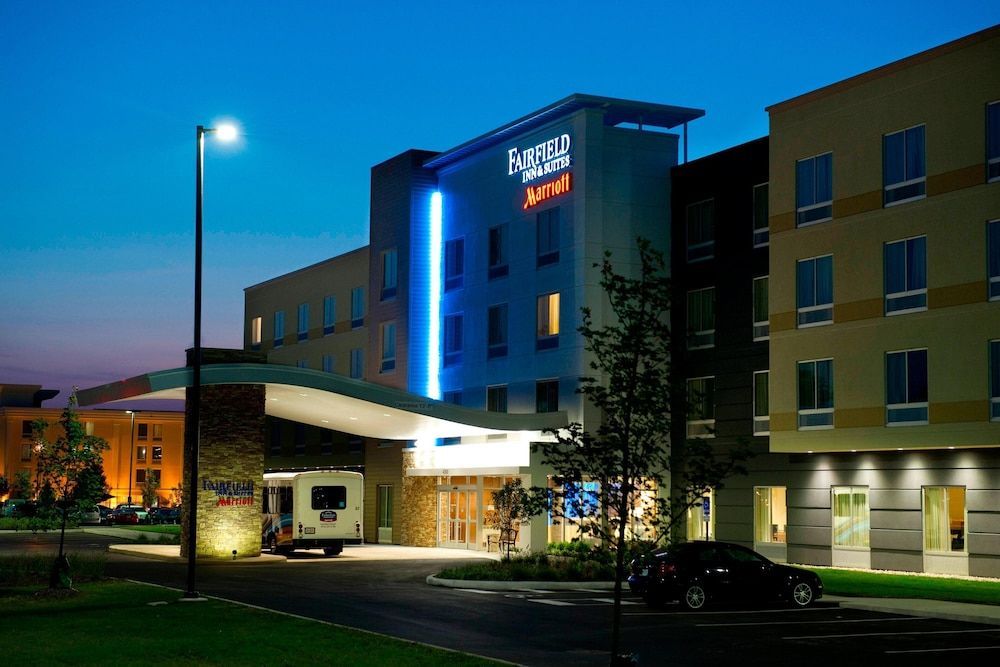 Fairfield Inn & Suites by Marriott Columbus Airport 1