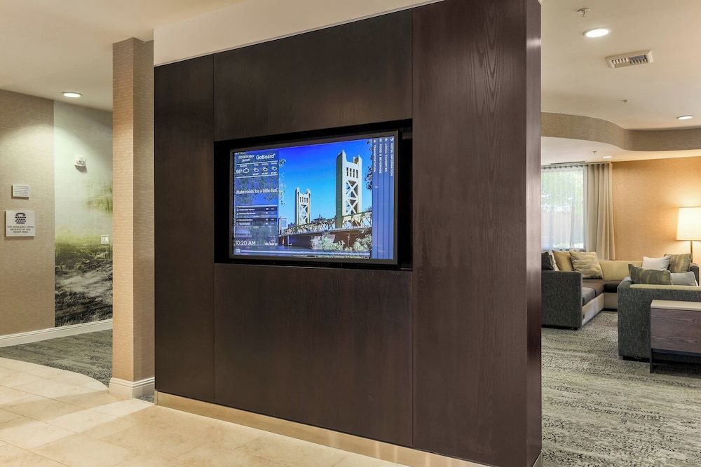 Courtyard by Marriott Roseville Galleria Mall/Creekside Ridge Drive 2