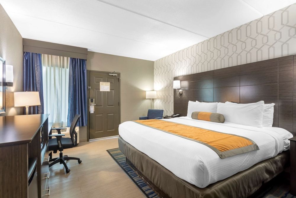 Best Western Plus Bowling Green 1