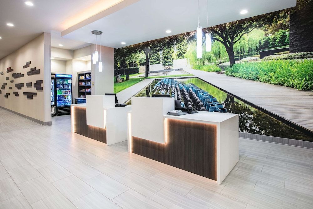 La Quinta by Wyndham Dallas - Richardson 2