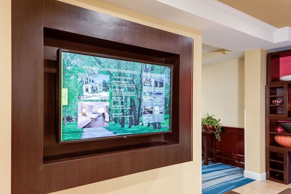 Courtyard by Marriott Portsmouth 2