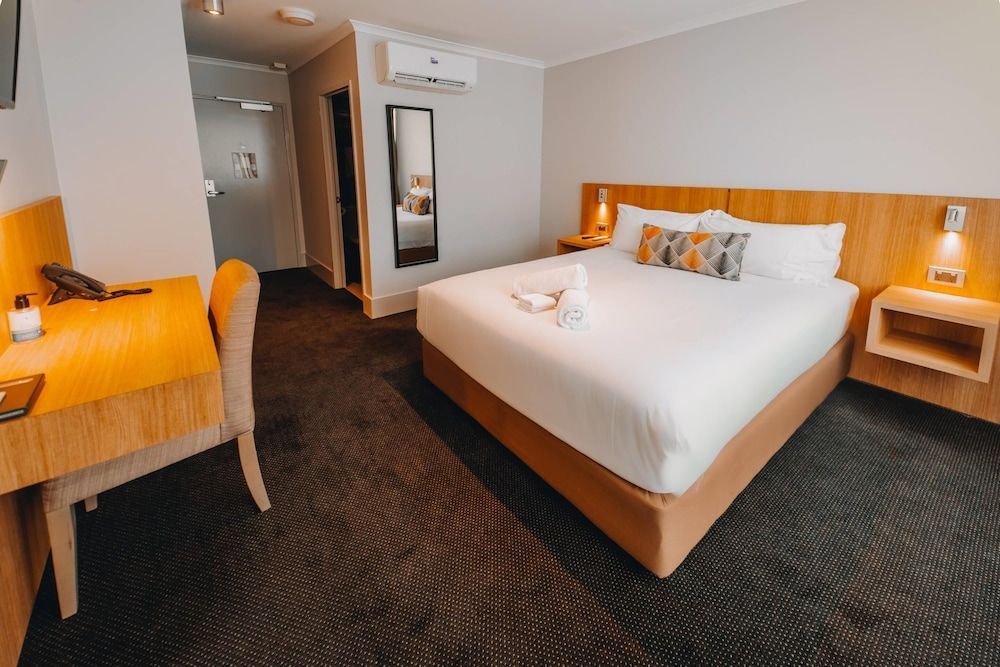 Clarion Hotel Townsville 1