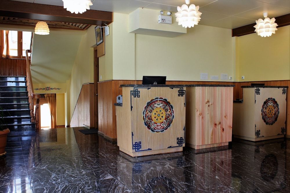Hotel Bhutan 2