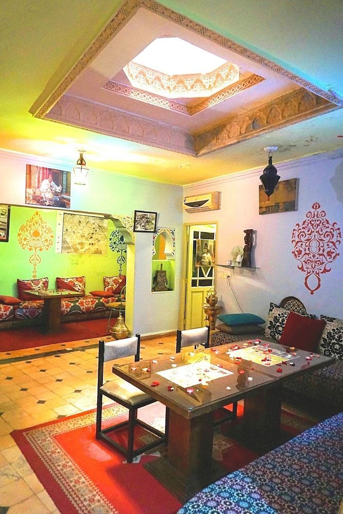 Hostel kif kif annex 2