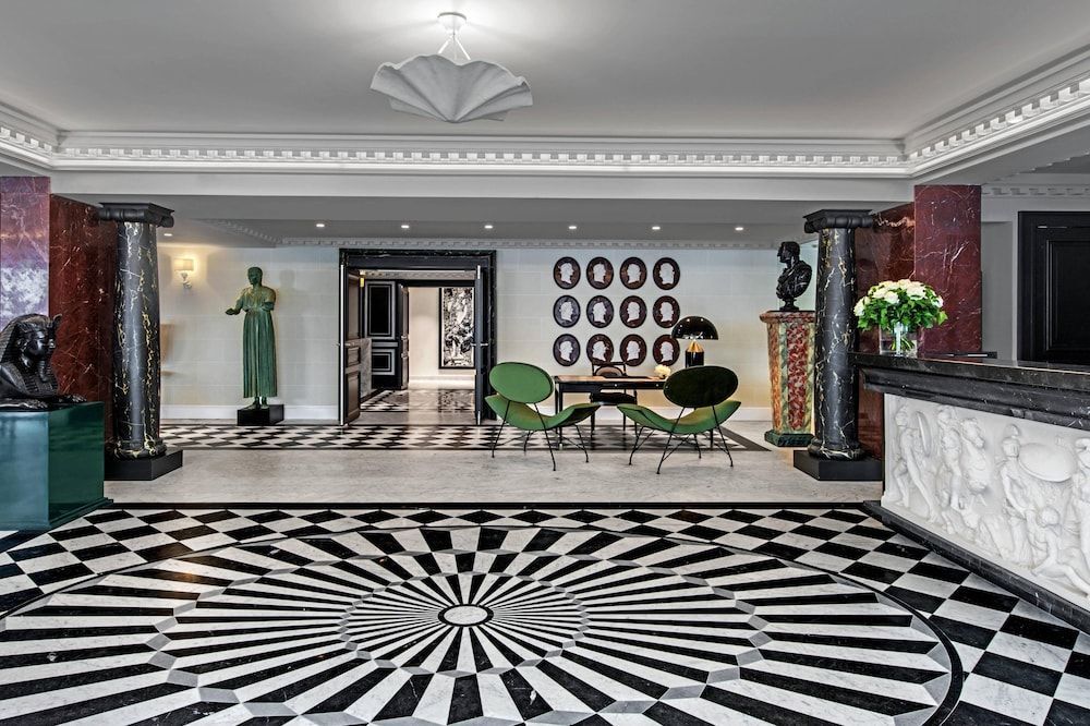 Hôtel de Berri Champs-Élysées, a Luxury Collection Hotel 1