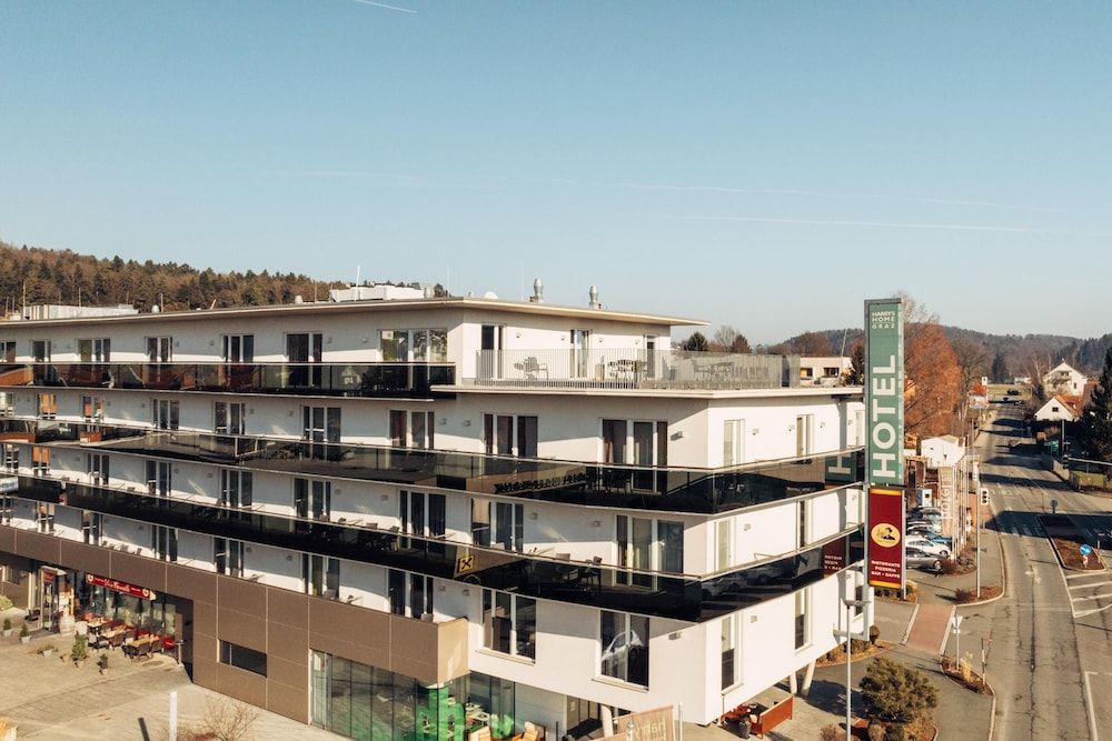 harry's home Hart bei Graz hotel & apartments 1
