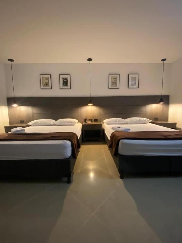 California City Hotel 1