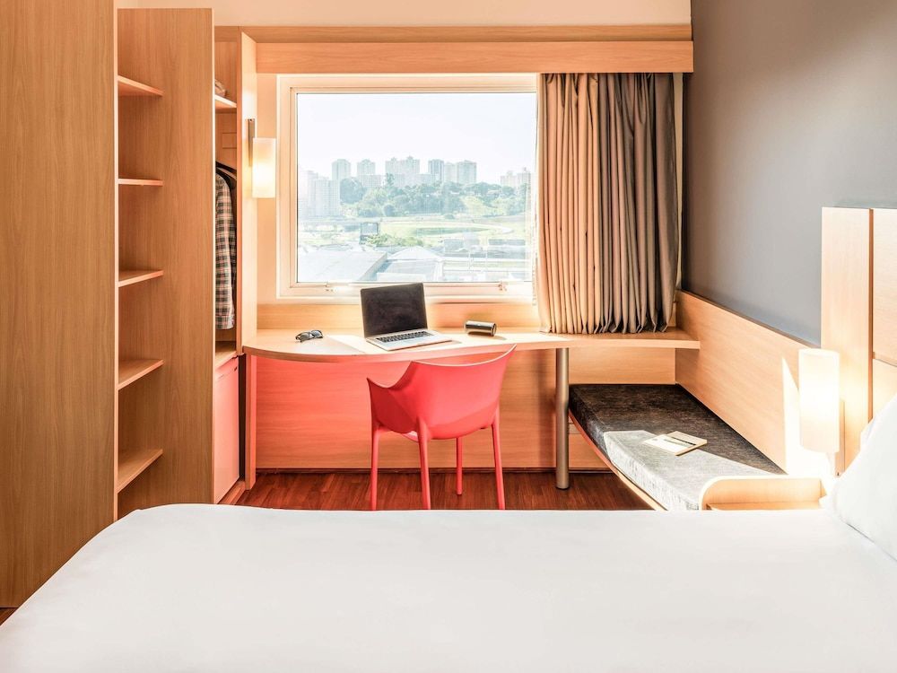 ibis Sao Jose dos Campos Dutra 1