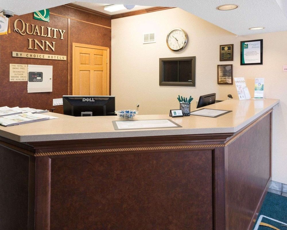 Quality Inn Lakeville North 2