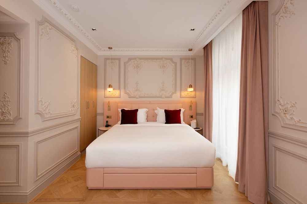 Mode Paris Aparthotel 1