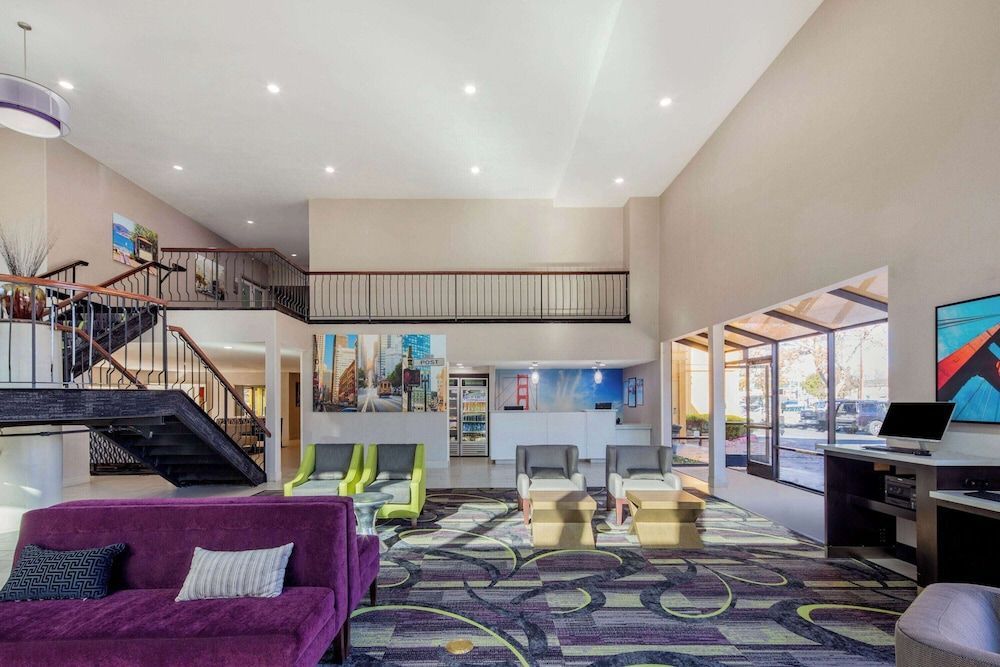 La Quinta by Wyndham Oakland - Hayward 2