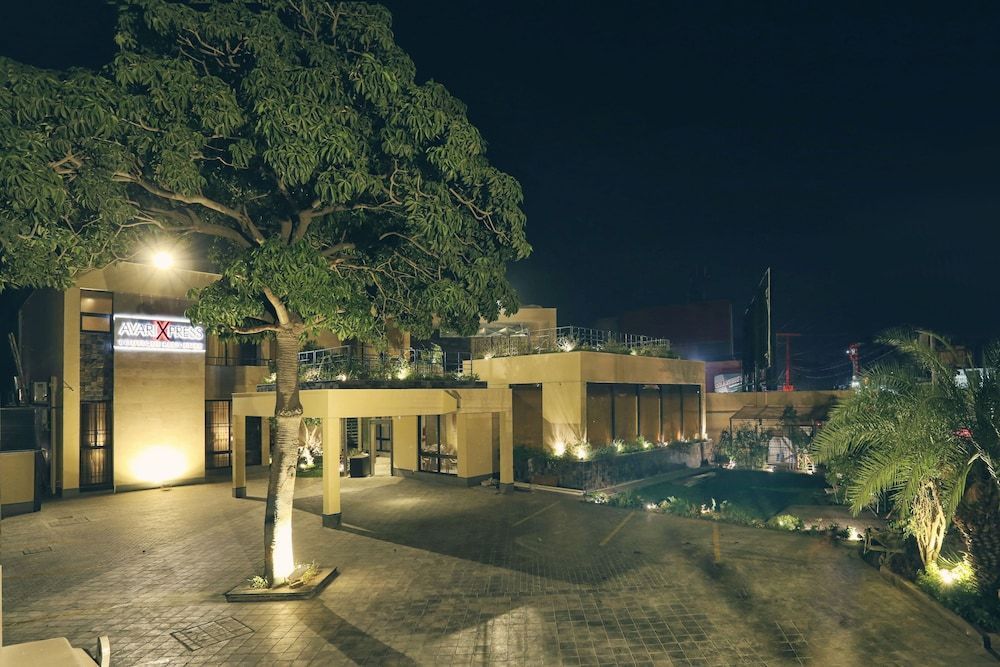 Avari Boutique Multan 1