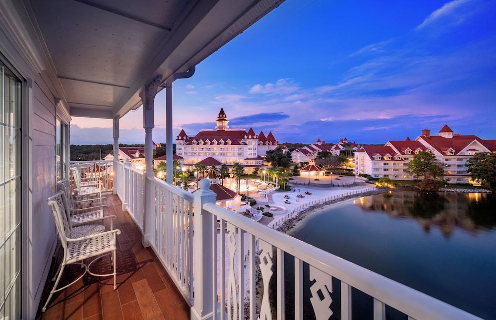 The Villas At Disney's Grand Floridian Resort & Spa 1