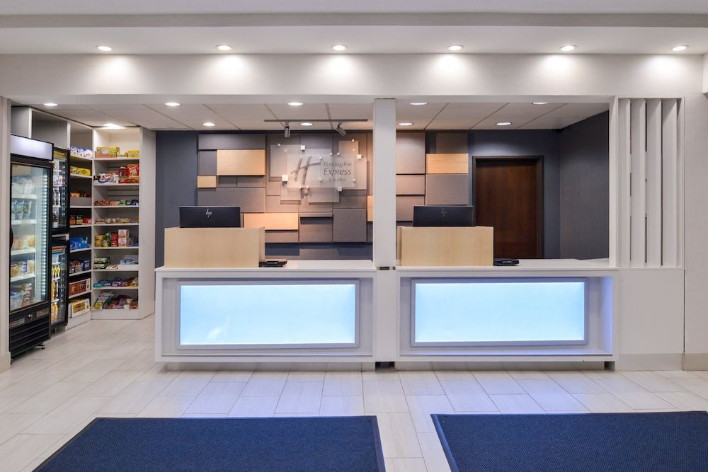 Holiday Inn Express WIXOM by IHG 2
