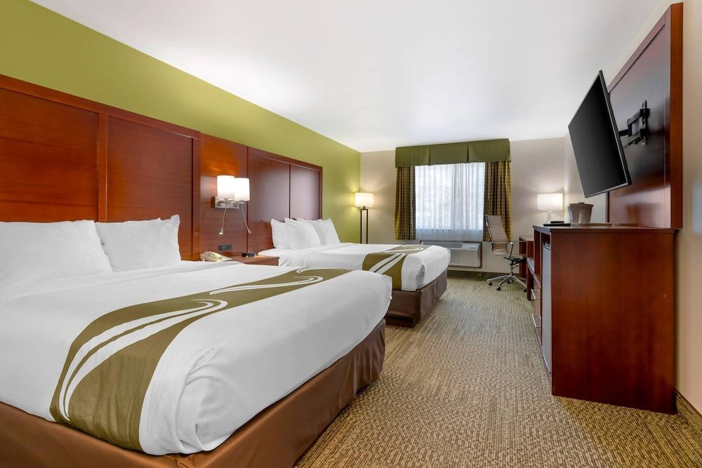 Quality Inn & Suites Stoughton - Madison South 1