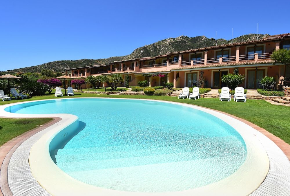 Hotel Su Giganti 1
