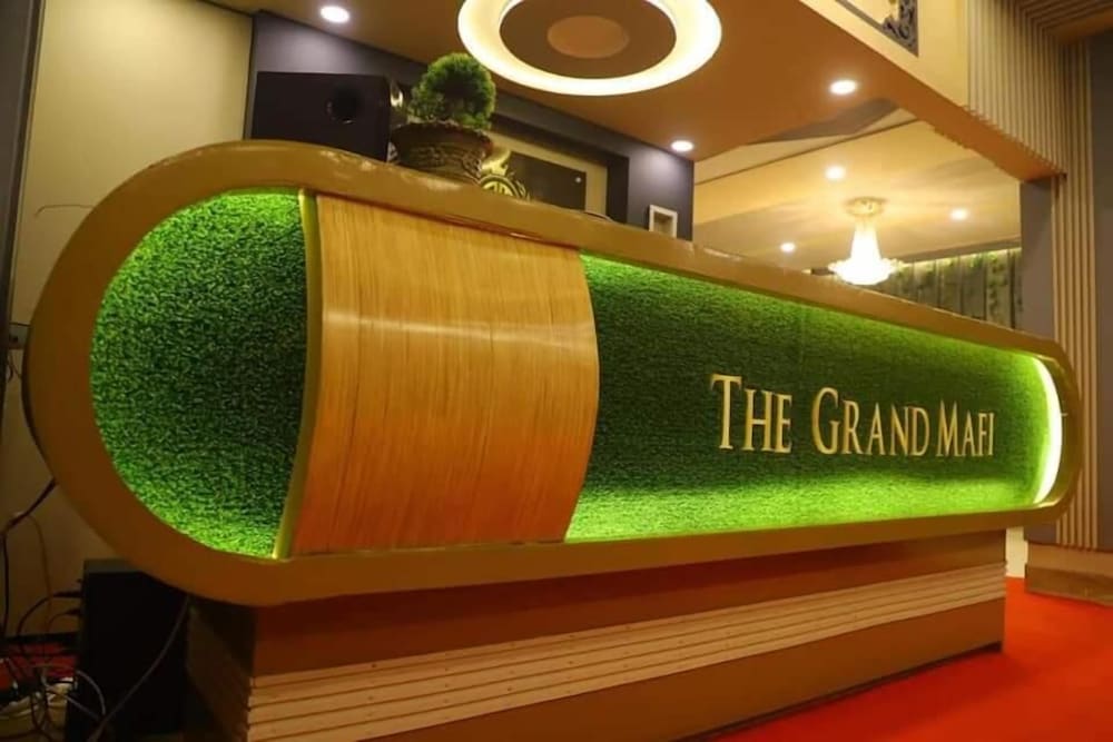 The Grand Mafi Hotel & Spa 1