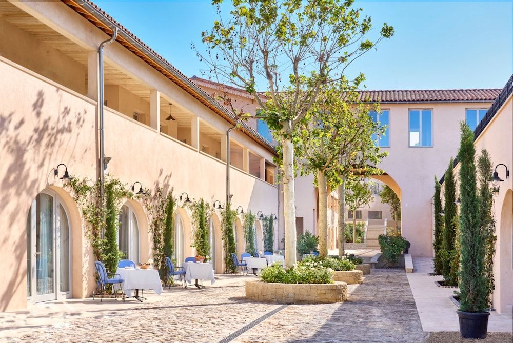Auberge La Coste 1