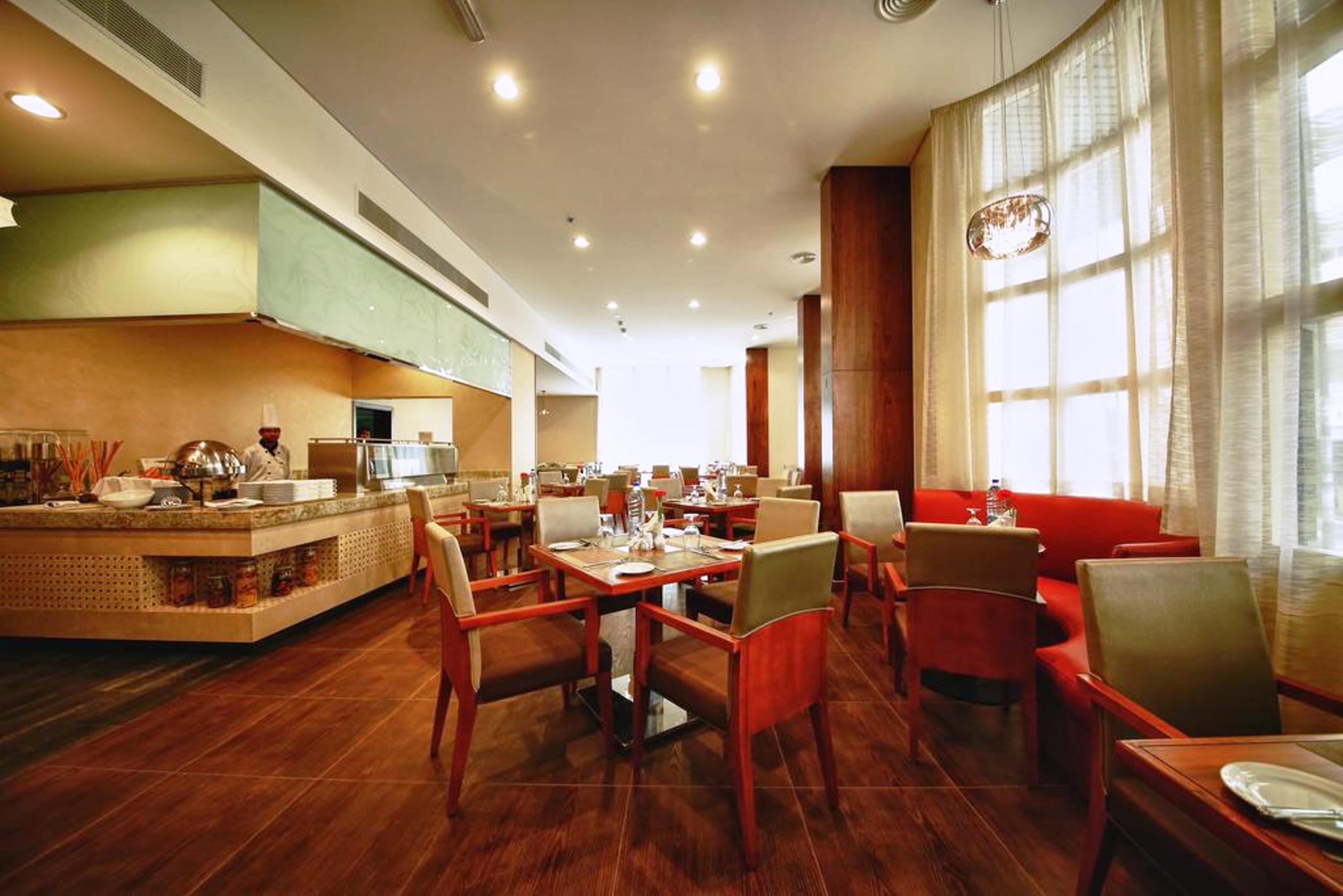 Lavender Hotel by Gloria Hotels and Resorts 1