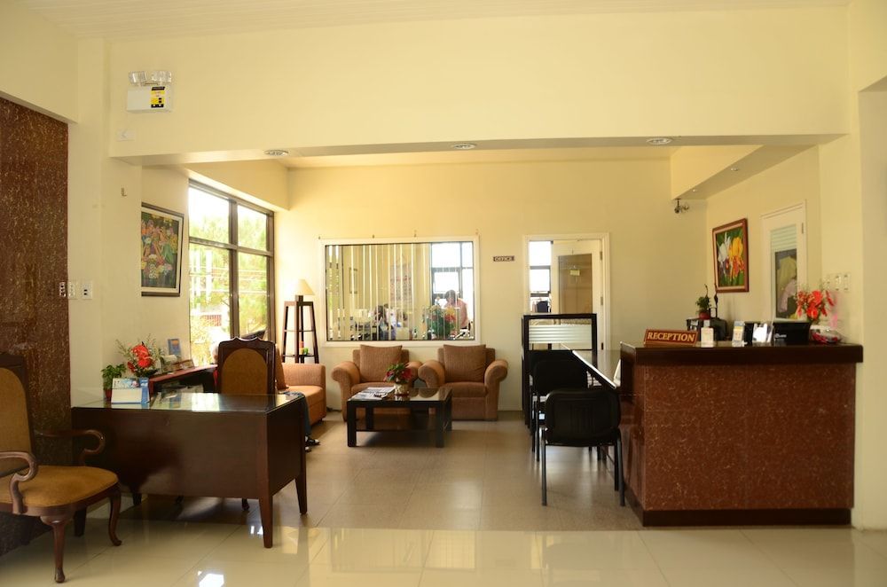 Gardenville Hotel 2