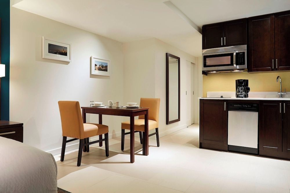 Residence Inn by Marriott Montréal Downtown 1