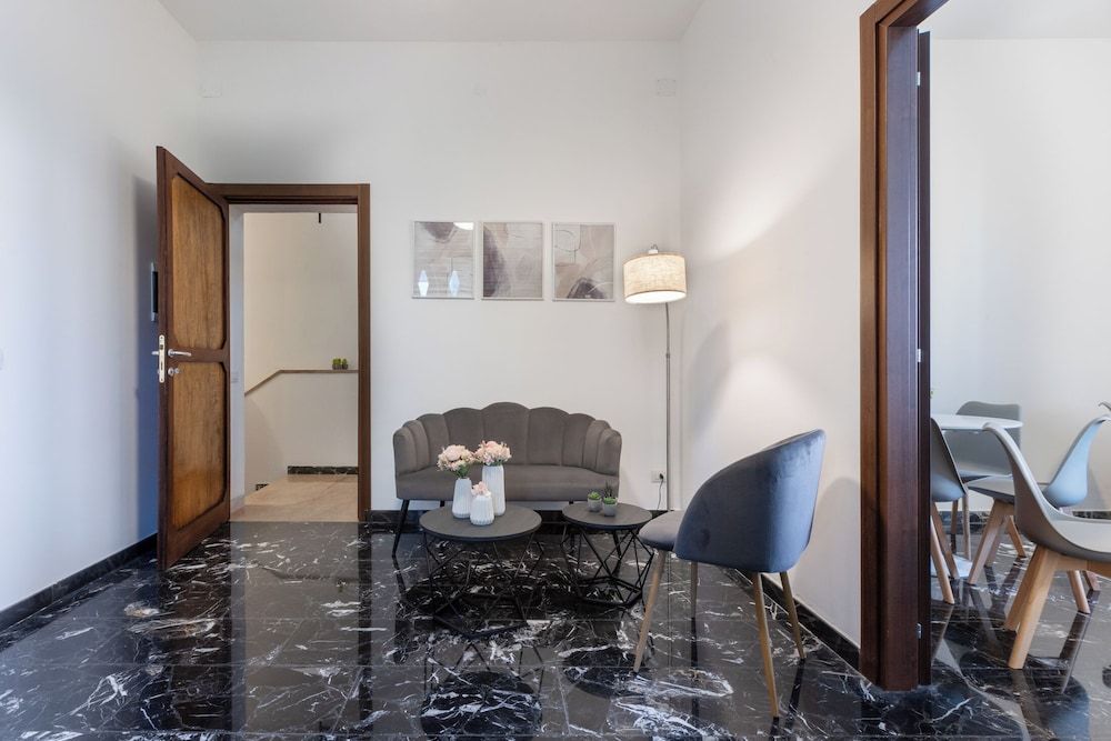 Hesa House 2