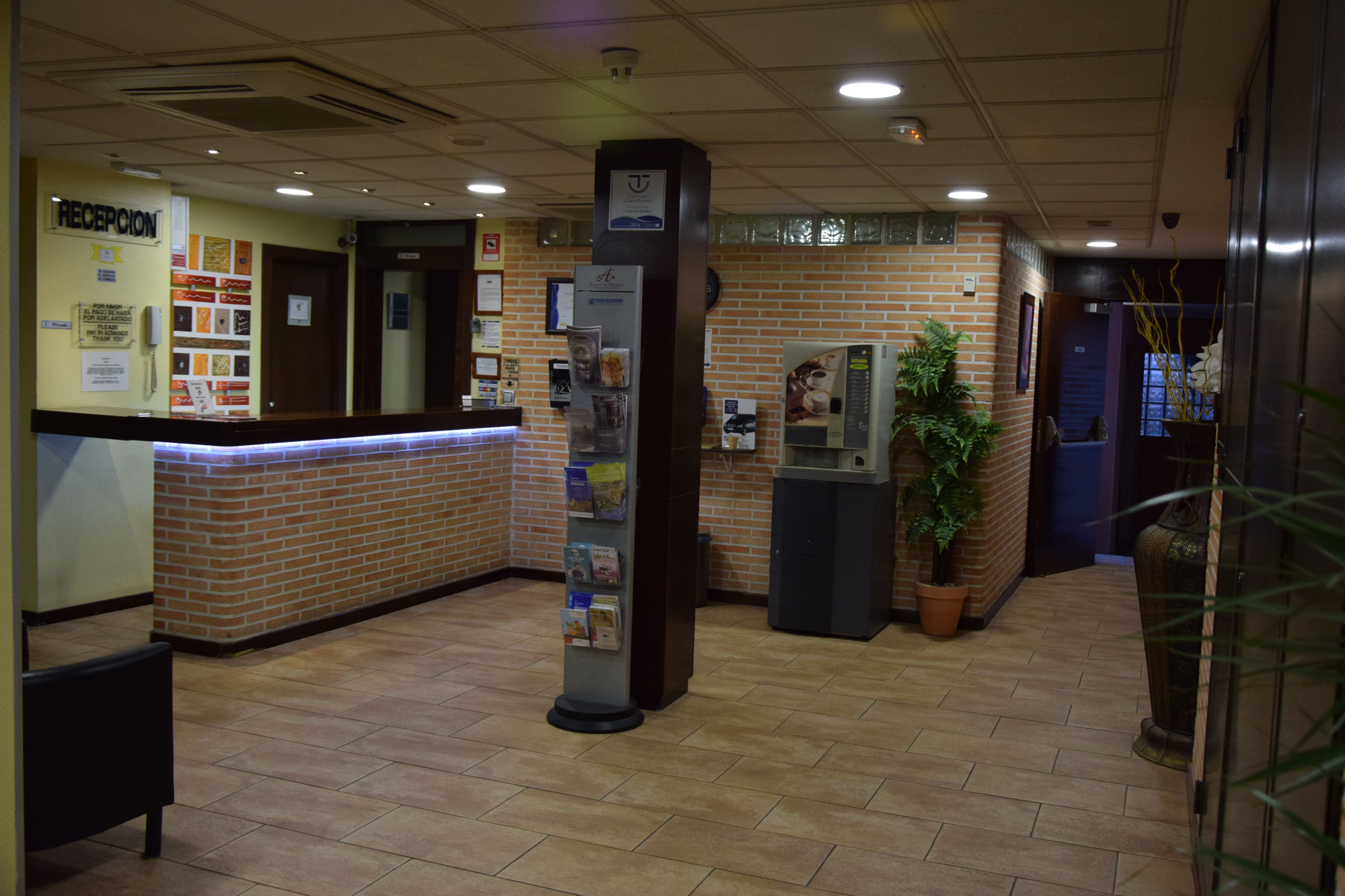 Hotel Complutense 2