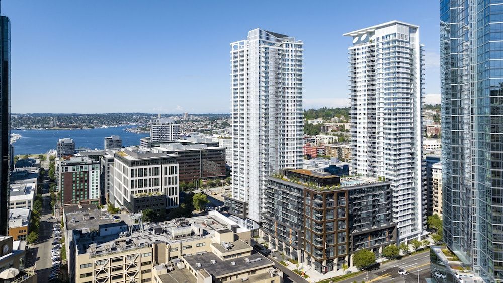 Level South Lake Union 1