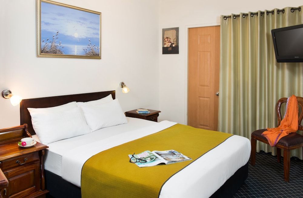 Sun City Hotel 1