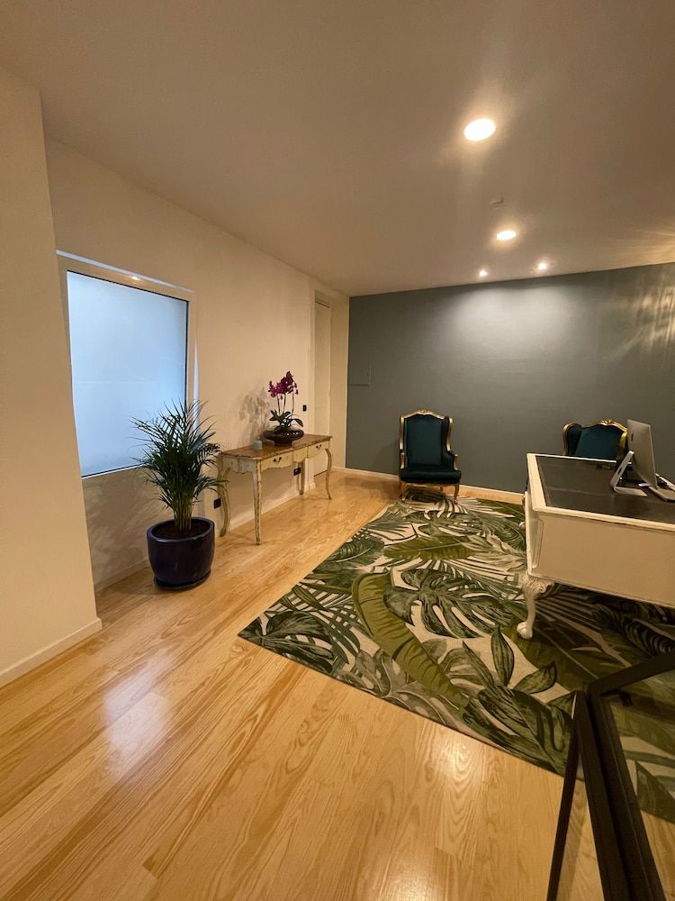 PIER HOUSE Accommodation 2