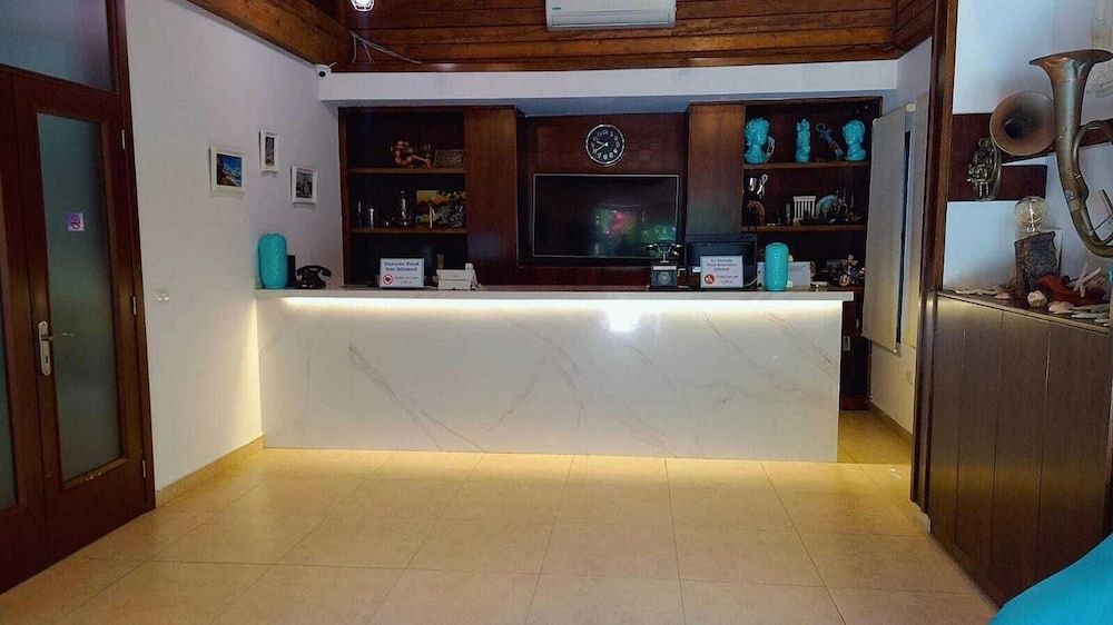 Turquoise Beach Resort 2