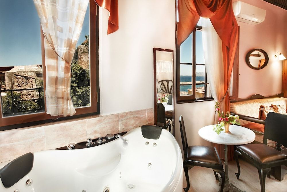 Archontiko Evgenia Studios & Suites Old Town Chania 1