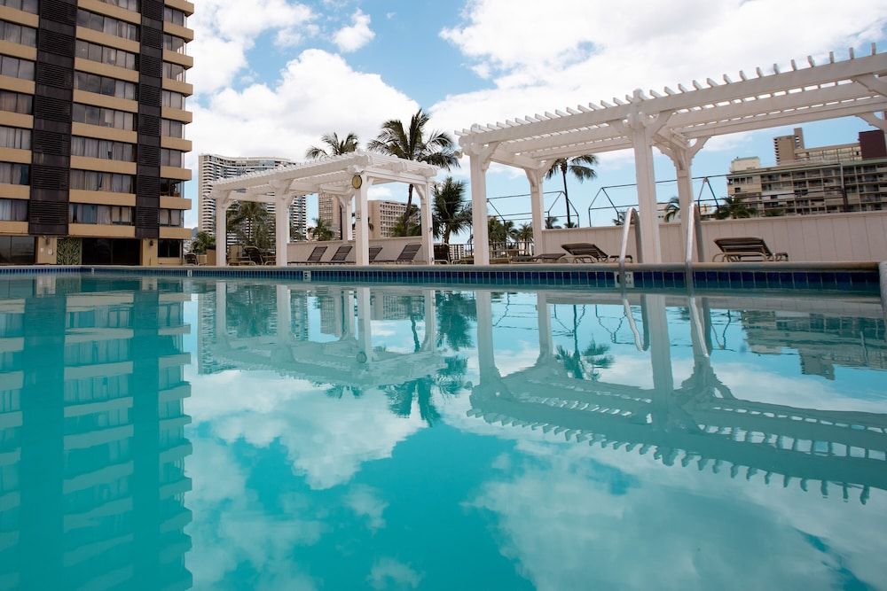 Waikiki Monarch Hotel 1